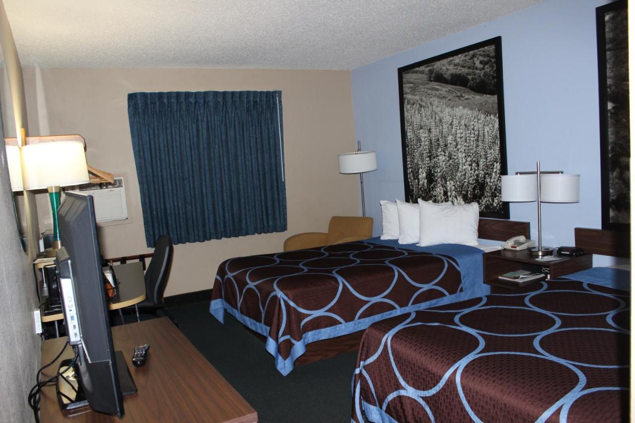 Hotel Super 8 By Wyndham East Stroudsburg - Poconos Exterior foto