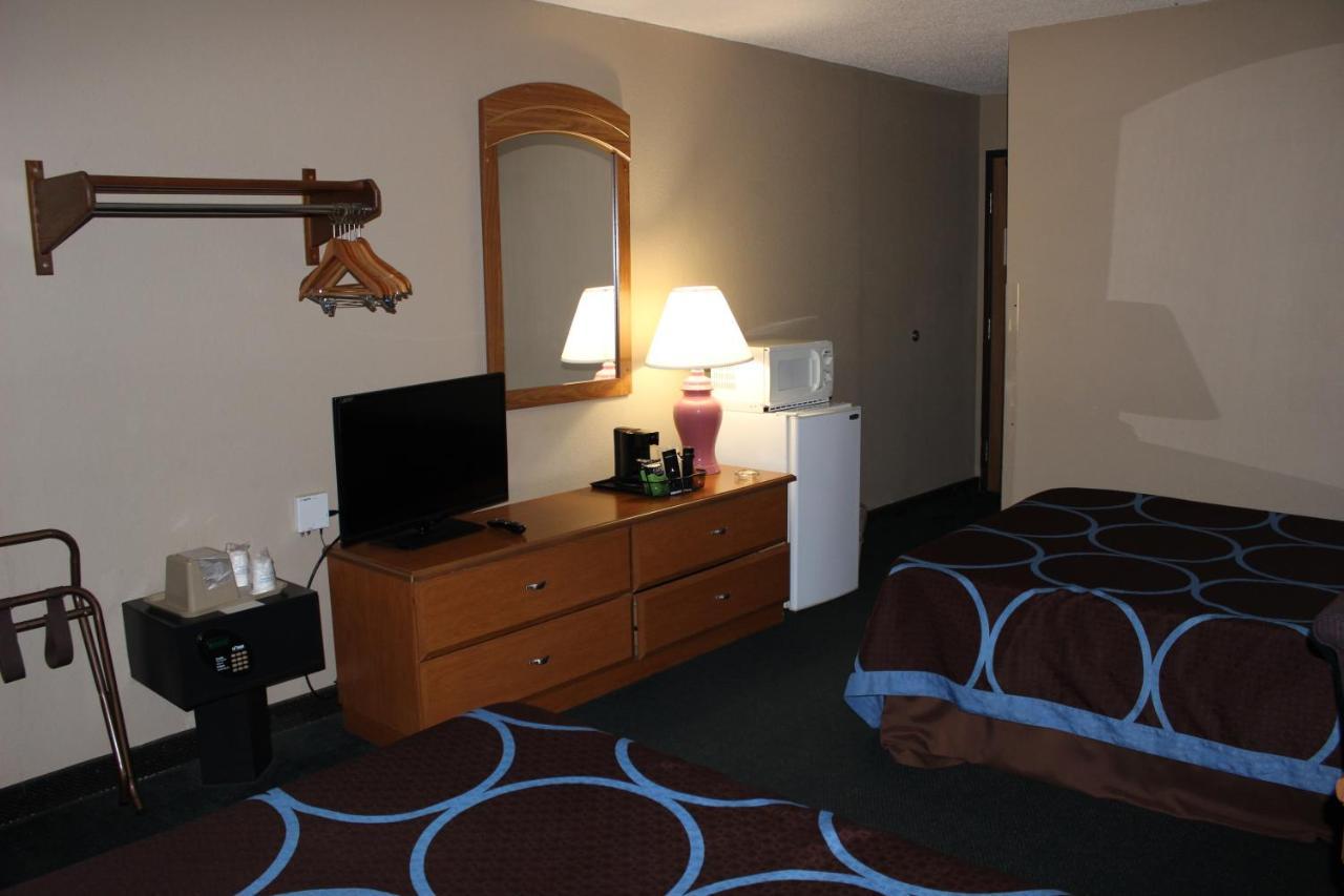 Hotel Super 8 By Wyndham East Stroudsburg - Poconos Exterior foto